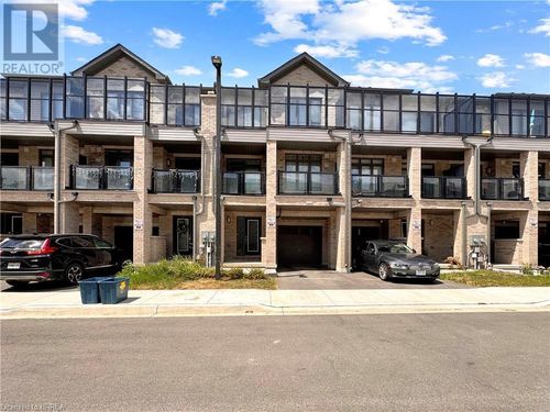 1105-585 Colborne St, Brantford, ON, N3S0K4 | Card Image