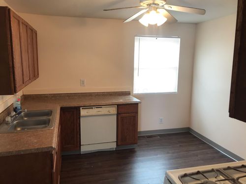 98 Buckeye Cir, Columbus, OH, 43217-1085 | Card Image