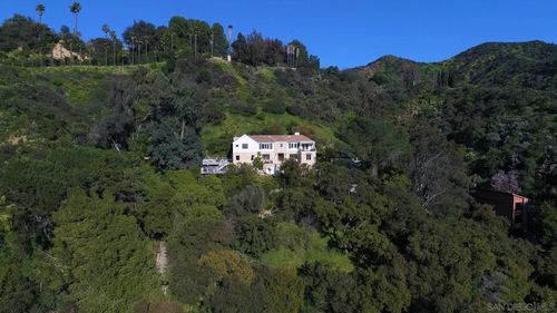 2400 Benedict Canyon Dr, Beverly Hills, CA, 90210-1411 | Card Image