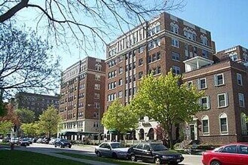 1028 E Juneau Ave, Milwaukee, WI, 53202-2933 | Card Image