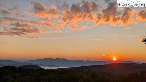 206 Northridge Road, Beech Mountain, NC, 28604 | Card Image