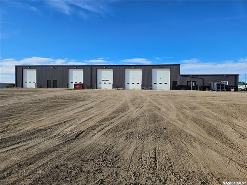 400 8th St W, Carlyle, SK, S0C0R0 | Card Image