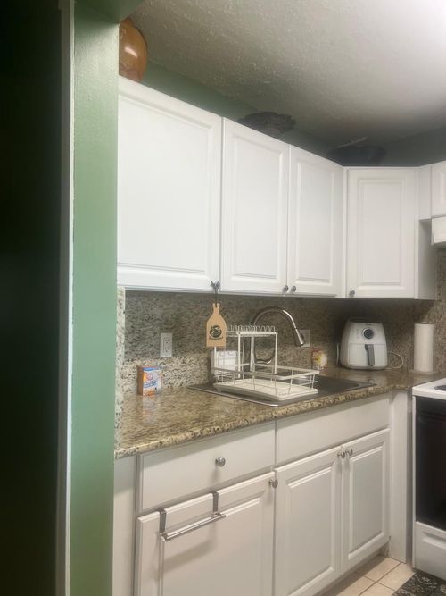 102-102 Sheffield E, West Palm Beach, FL, 33417-1527 | Card Image