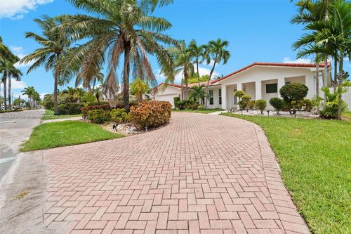 0-649 Layne Blvd, Hallandale Beach, FL, 33009-6525 | Card Image