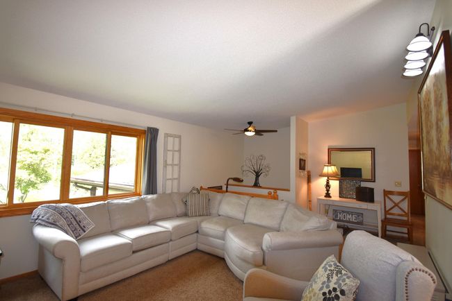 Living Room | Image 10