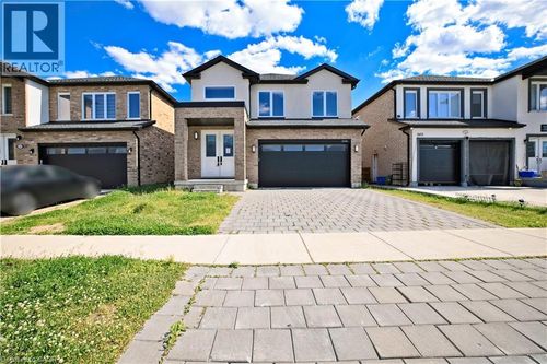 2606 Bateman Trail, London, ON, N6L0H2 | Card Image