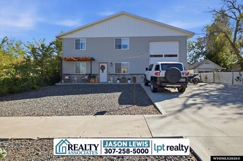 133 Melrose St, Casper, WY, 82601-2734 | Card Image