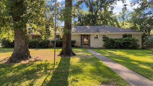 303 Wildwood Lane, Kilgore, TX, 75662 | Card Image