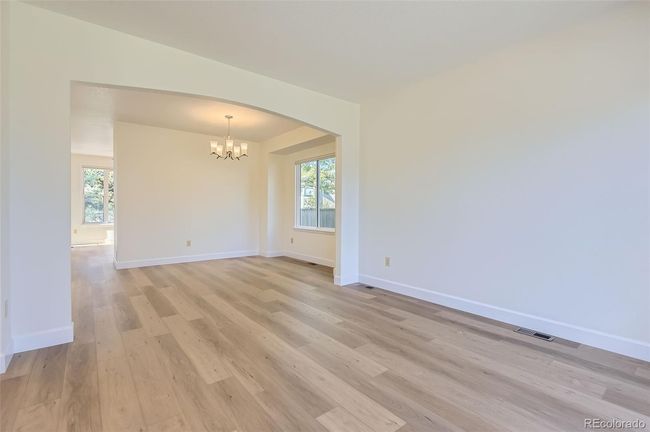 9173 Sugarstone Cir, House other with 3 bedrooms, 4 bathrooms and 3 parking in Highlands Ranch CO | Image 5