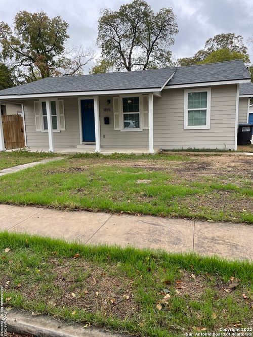 1815 Santa Barbara, San Antonio, TX, 78201-4008 | Card Image