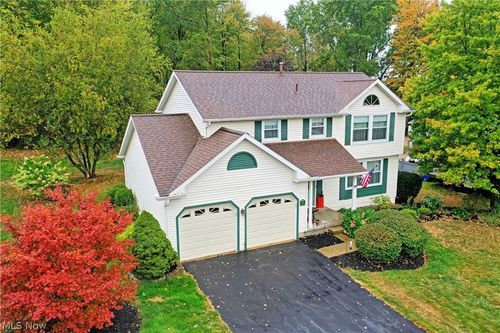 220 Wae Trl, Cortland, OH, 44410-1642 | Card Image