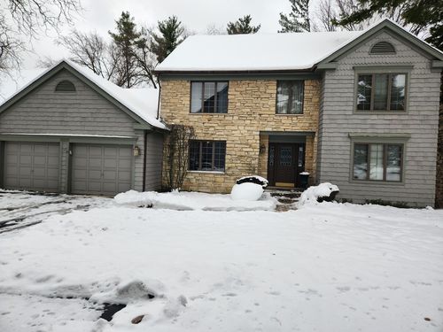 6808 Scotch Pine Trl, Darien, IL, 60561-3895 | Card Image