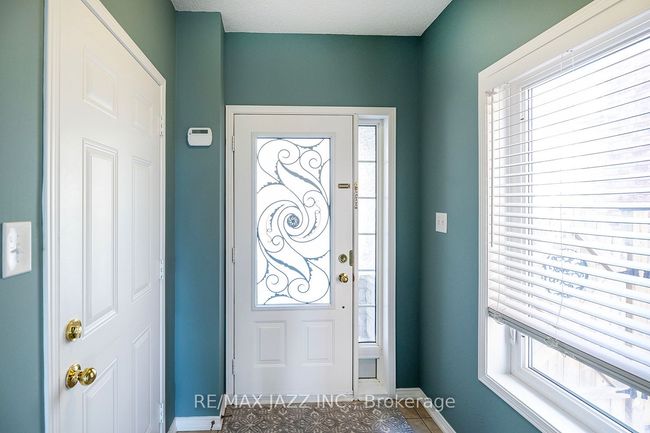 54 Barnham St, House attached with 3 bedrooms, 3 bathrooms and 1 parking in Ajax ON | Image 5