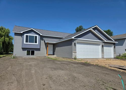 310 Gloria Ave, Green Isle, MN, 55338-3805 | Card Image