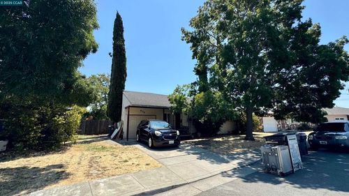 906 Taft St, Fairfield, CA, 94533-5621 | Card Image