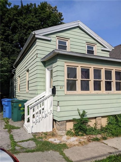27 Leavenworth St, Rochester, NY, 14613-2610 | Card Image