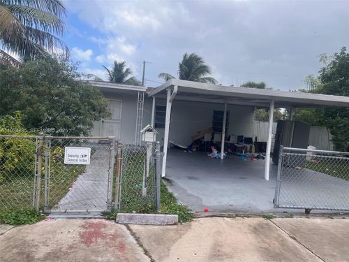 16531 Nw 18th Ct, Miami Gardens, FL, 33054-6623 | Card Image