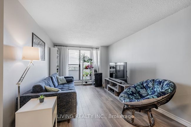 512 - 175 Hunter St E, Condo with 2 bedrooms, 1 bathrooms and 1 parking in Hamilton ON | Image 8