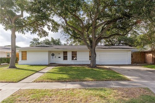 909 Dolphin Pl, Corpus Christi, TX, 78411-2217 | Card Image