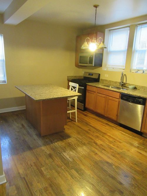 apt-1-2251 W Rosemont Ave, CHICAGO, IL, 60659-2024 | Card Image
