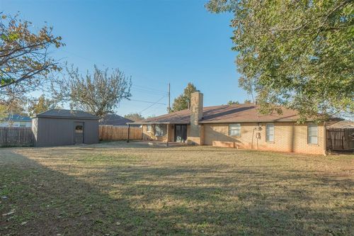 2704 Nw 115th St, Oklahoma City, OK, 73120-6613 | Card Image