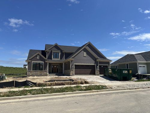 3809 White Oak Way, Waukesha, WI, 53188-2713 | Card Image