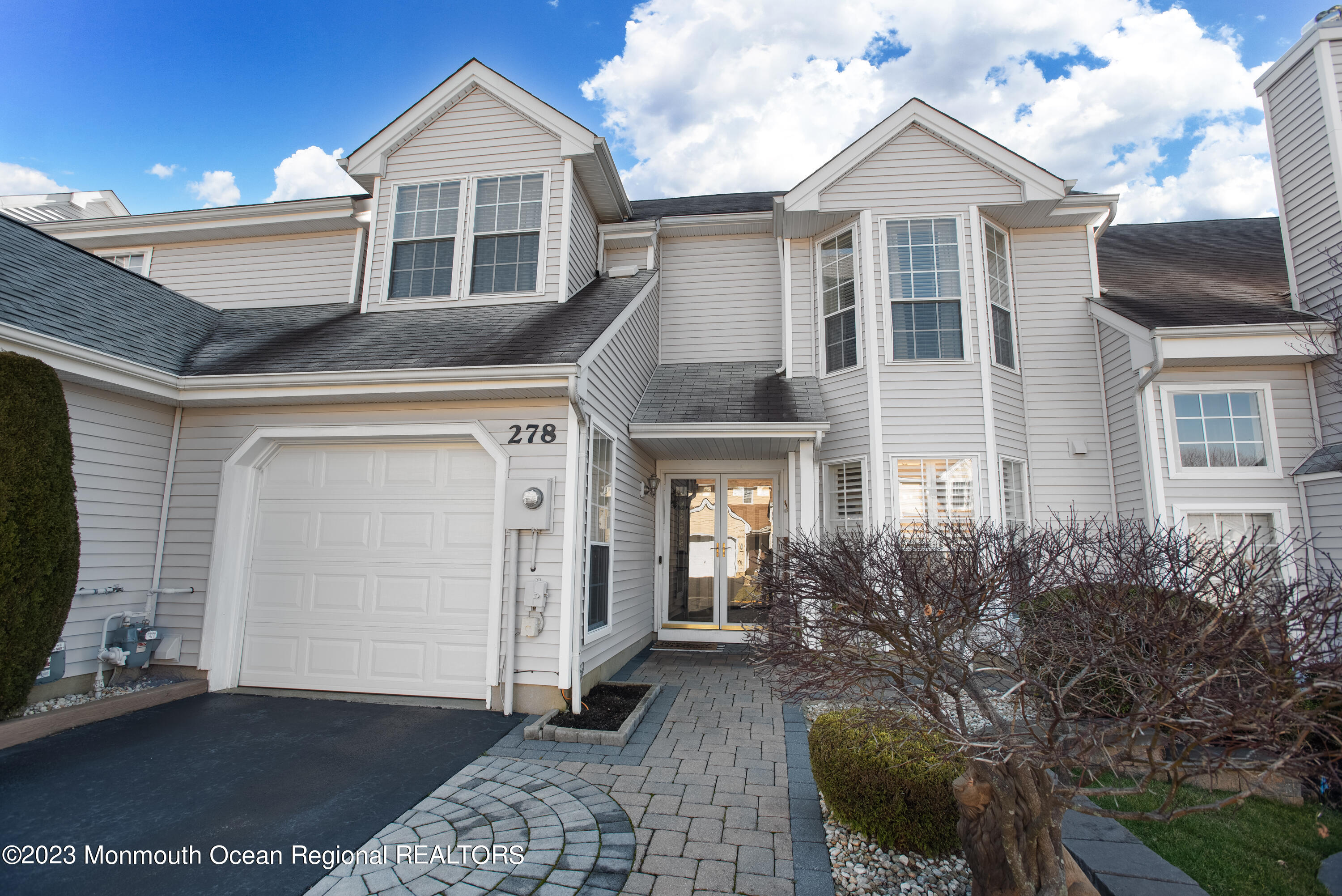 278 Lilac Lane, Sold in Freehold Zoocasa
