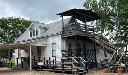 1241 Post Oak Point Rd, New Ulm, TX, 78950-2075 | Card Image