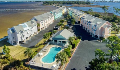 15918 Innerarity Point Rd, Pensacola, FL, 32507-8314 | Card Image