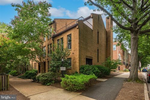4415 7th St N, ARLINGTON, VA, 22203-2002 | Card Image