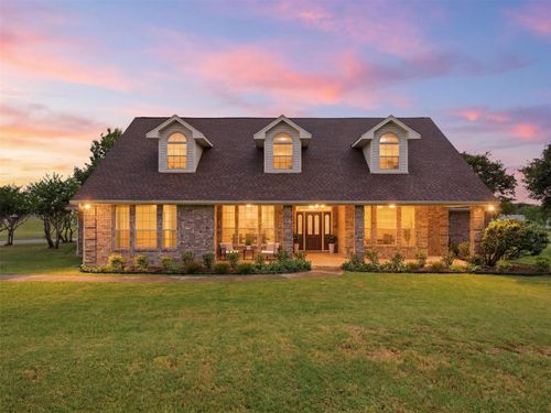 902 Pioneer Cir W, Argyle, TX, 76226-6718 | Card Image