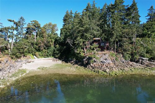 131 Morningside Dr, Salt Spring, BC, V8K1X1 | Card Image