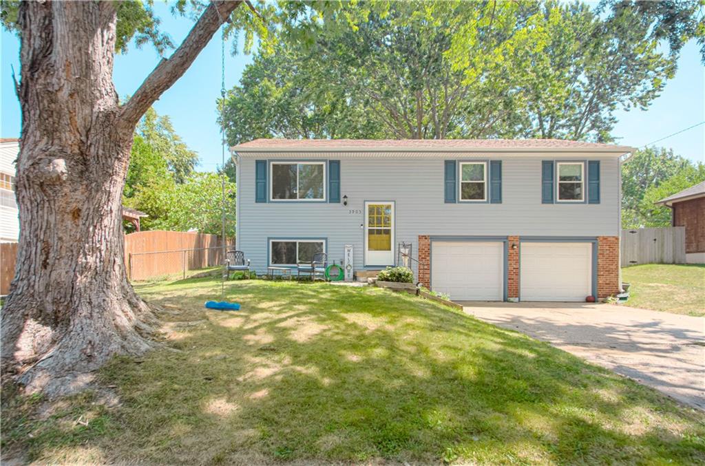 Marshall Dr, Independence, MO 64055