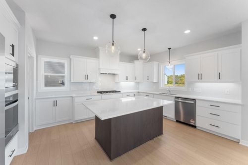 5337 177th St W, Lakeville, MN, 55044-5176 | Card Image