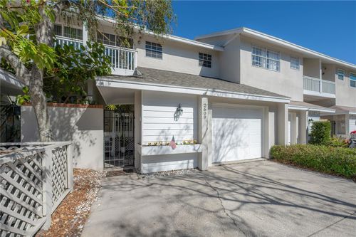 2609 W Ballast Point Blvd, TAMPA, FL, 33611-4107 | Card Image