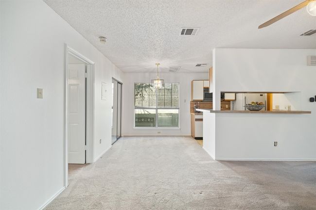 APT-204 - 2520 Quarry Rd, Condo with 2 bedrooms, 2 bathrooms and null parking in Austin TX | Image 7