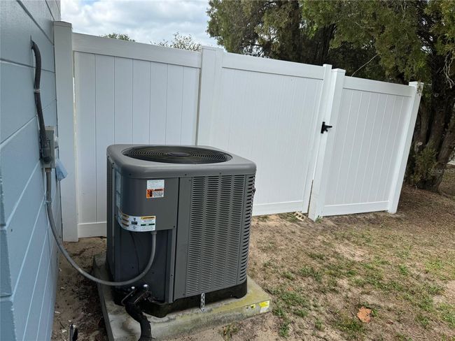 21570 Sw Raintree St, House other with 2 bedrooms, 2 bathrooms and null parking in Dunnellon FL | Image 27