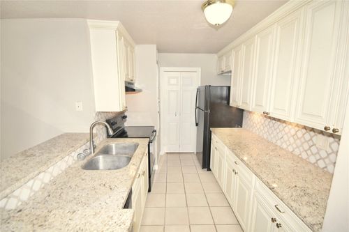 10639 Braes Bend Dr, Houston, TX, 77071-1133 | Card Image
