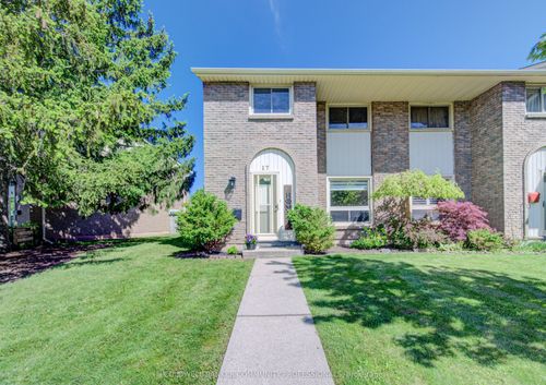 17-150 Gateshead Crescent, Hamilton, ON, L8G4A7 | Card Image