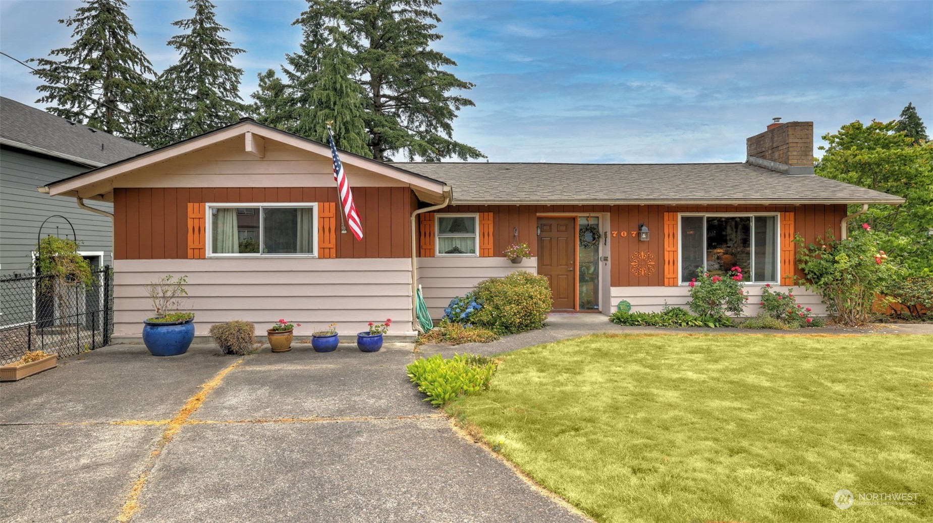 Avenue B , Snohomish, WA 98290