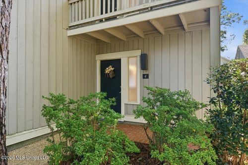 4 Eastbrooke Street, Jackson, MS, 39216 | Card Image