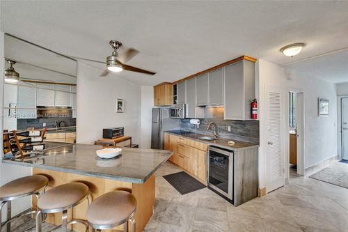 apt-20d-1936 S Ocean Dr, Hallandale Beach, FL, 33009-5972 | Card Image