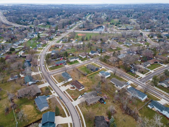 953 Redwood Dr, House other with 4 bedrooms, 3 bathrooms and null parking in Apple Valley MN | Image 40