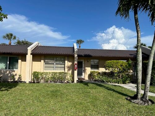 176 Lake Meryl Dr, West Palm Beach, FL, 33411-3351 | Card Image