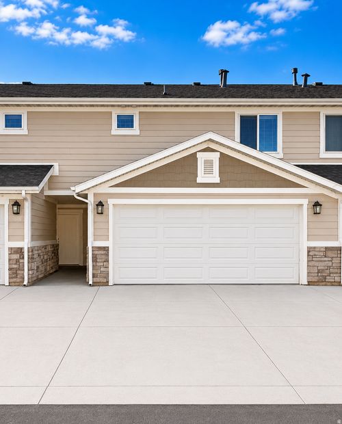 4-1177 W Shady Brook Ln, West Haven, UT, 84401-0318 | Card Image