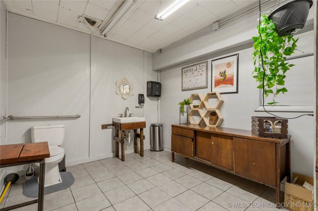 112 Dewey Ave, Home with 4 bedrooms, 3 bathrooms and null parking in Sapulpa OK | Image 17