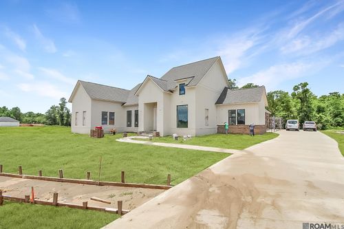 43305 Collyns Cv, Prairieville, LA, 70769-6588 | Card Image