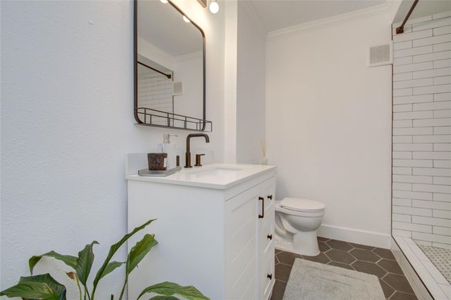 Another view of the Bedroom one | Image 12