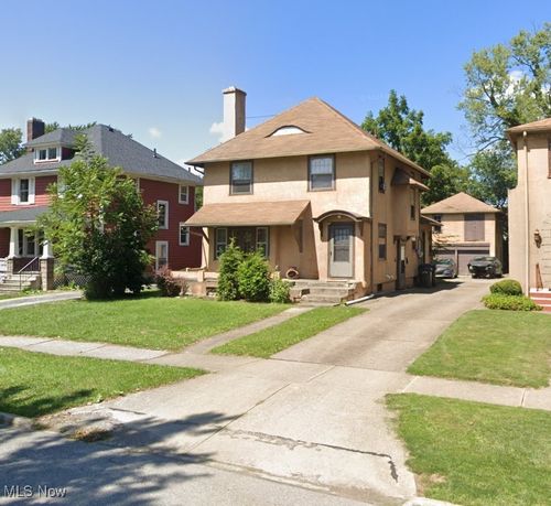 411 9th St, Elyria, OH, 44035-5838 | Card Image