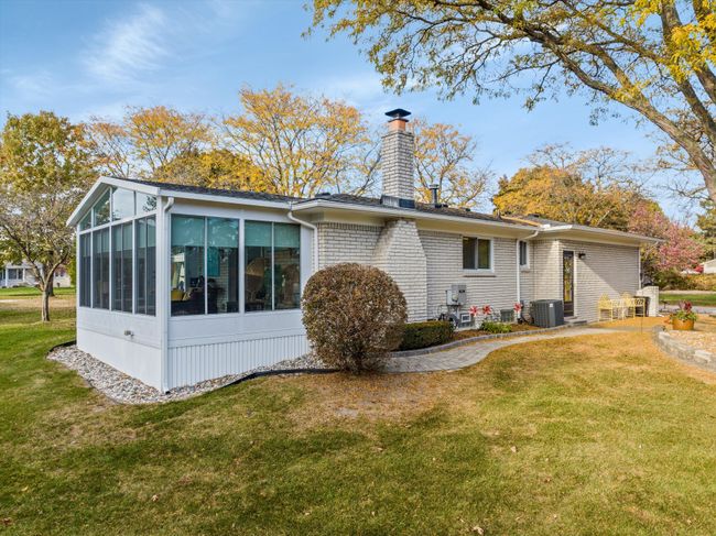 1754 3 Lakes Dr, House other with 3 bedrooms, 3 bathrooms and null parking in Troy MI | Image 47